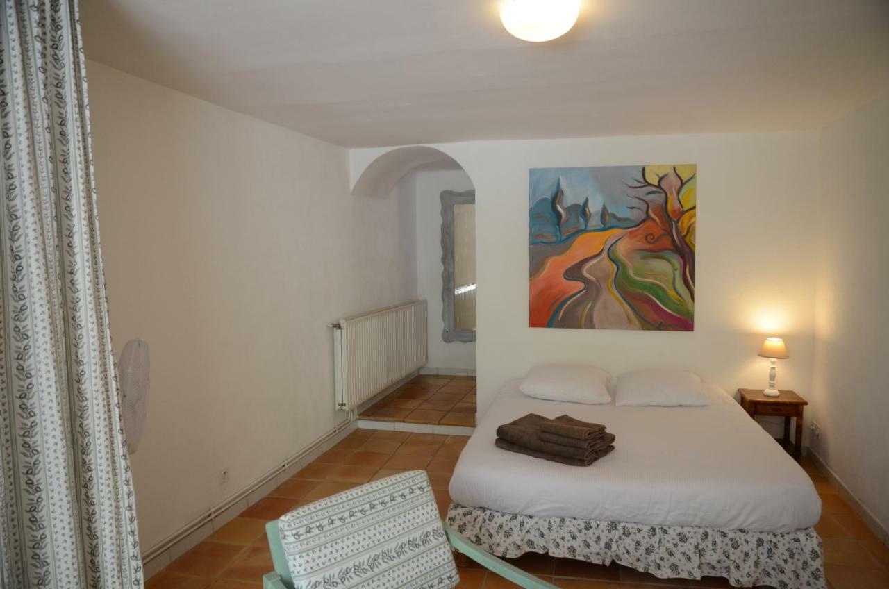 Domaine Hemmitage Apartment Salernes Exterior photo
